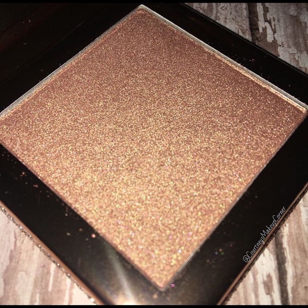 ✖️SOLD✖️Dose Of Color DesiXKaty Mirame Highlighter